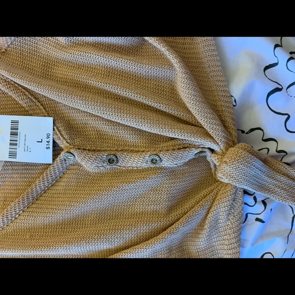 Crop forever 21 top! - Picture 3 of 4